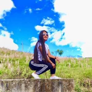 Meet your Posher, Marcela